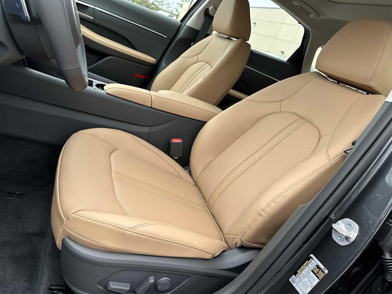 2026-Sonata-Hybrid-Limited (12).jpg